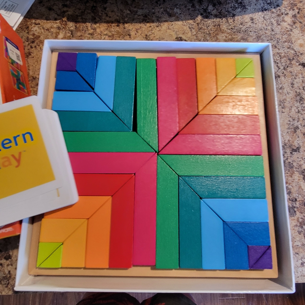 Pattern Play Colorful Learning Puzzle - Picture 4 of 7